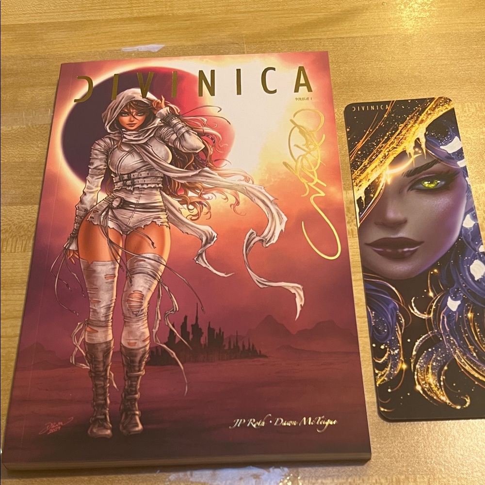 (0347) Divinica Comic Book with Bookmark. TampaBay Comic Conventions Book-faire
